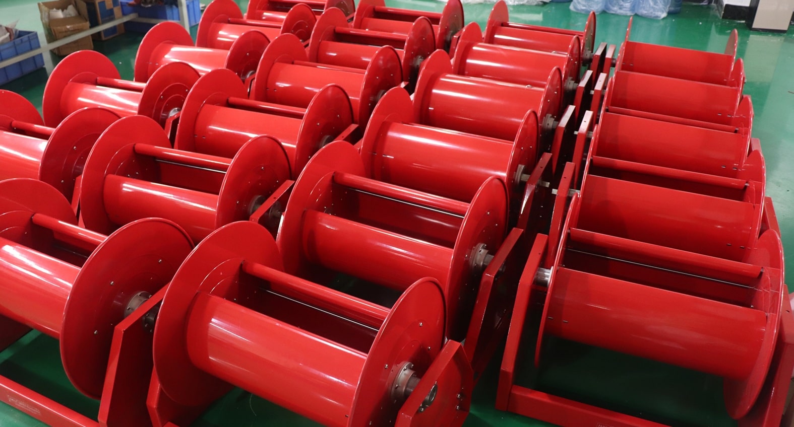 Manual vs Automatic Cable Reel safety comparison JARCH